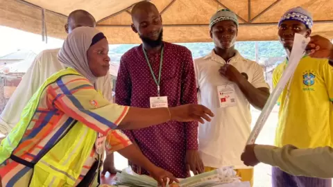 MediaageNG Ruling APC Wins Imo and Kogi States Governorship Elections Abuja, Nigeria - Mediaage NG News - Ruling All Progressive Congress (APC) has won the governorship elections in two states, despite reports of low turnout, violence and rigging.