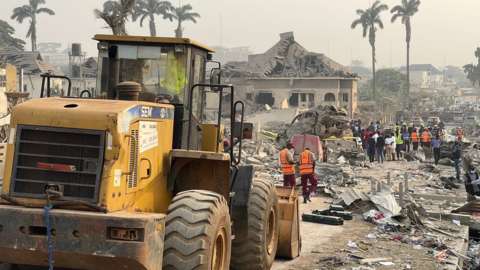 Ibadan Explosion: Buildings Reduced To Near Rubble MediaageNG OYO, Nigeria - Mediaage NG News - A deadly blast that rocked the Nigerian city of Ibadan overnight, killing two persons, while 77 others were injured, was caused by explosives stored by illegal miners, Oyo state governor said.