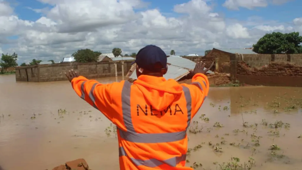 Children Among Dozens Killed In Severe Flooding In Nigeria MediaageNG In Nigeria's Katsina State, two children were reported dead from a building collapse, adding to the dozens who lost their lives during weeks of severe flooding.