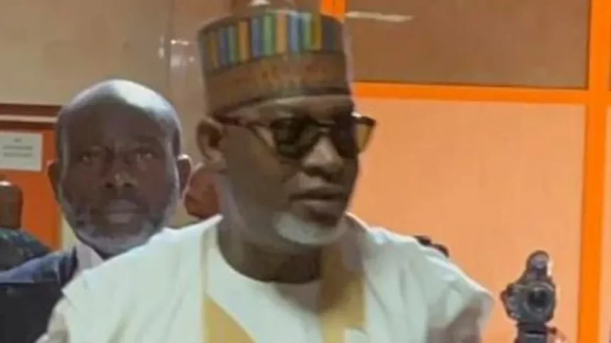 MediaageNG Former Aviation Minister On Corruption Charges A former Nigerian Minister of Aviation has appeared in court on corruption charges, along with his daughter and son-in-law.