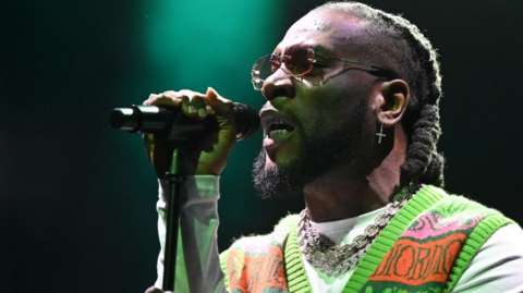MediaageNG Burna Boy To Perform At The Grammys Music star, Burna Boy had been added to the list of artists to perform live at the Grammys award ceremony slated for 4th February, 2024.