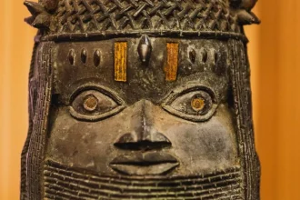 MediaageNG Ghana, Nigeria And The Quest For UK Looted Treasure Artefacts looted by the British in the colonial era have been returned to Ghana and are already on public view. So why is it taking Nigeria so long to put its returned treasures on display?