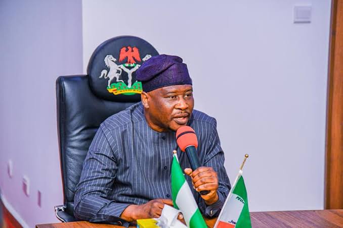 Nigerian Governor Ridiculed Over Media Team Appointments MediaageNG Adamawa, August 05, (Mediaage NG News) - A Nigerian state governor's announcement that he's appointing a 47-strong media team has been ridiculed.